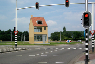 Illustration for article titled These Buildings Can Actually Move by Rotating